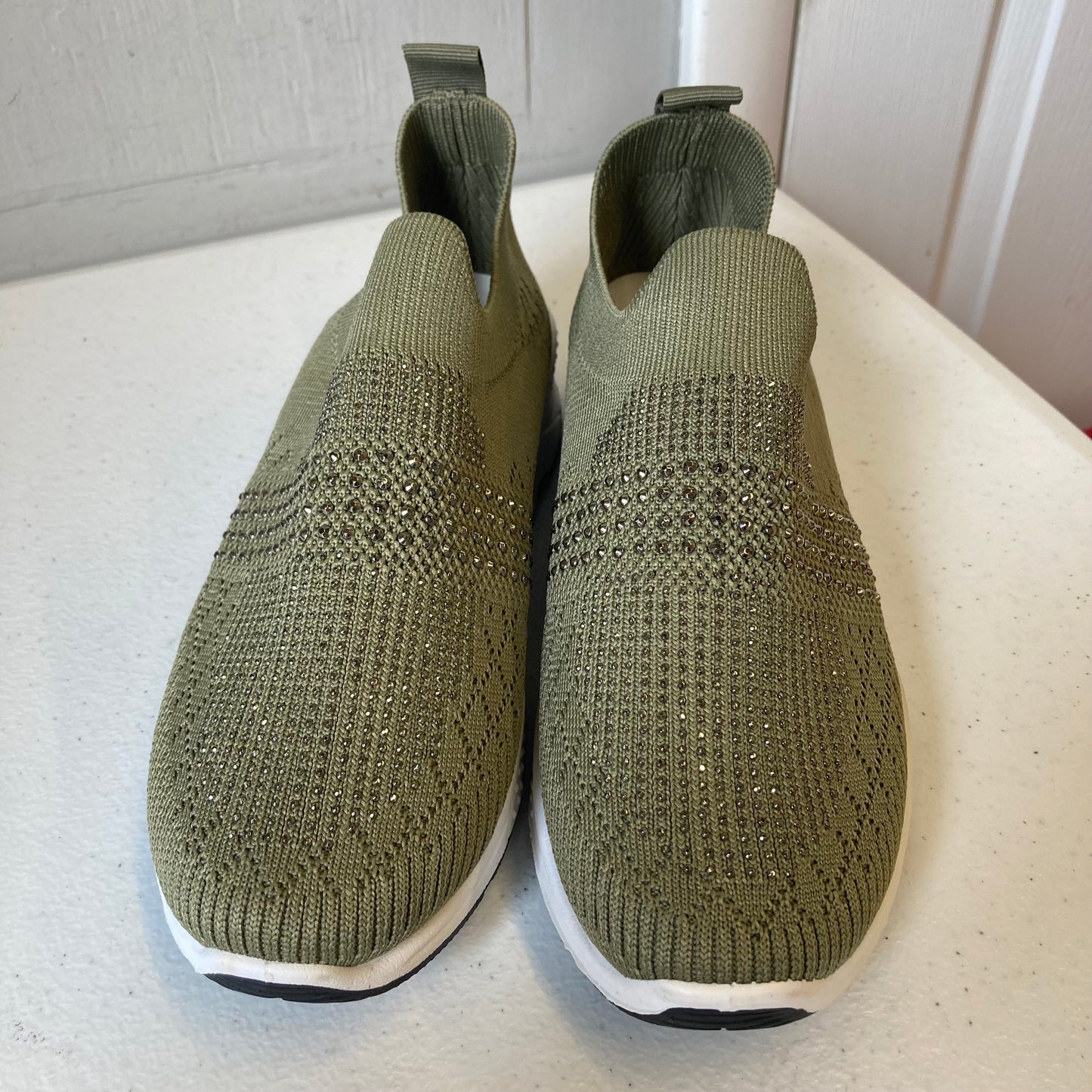 Shoes Sneakers By Morgan Taylor In Green, Size:5.5