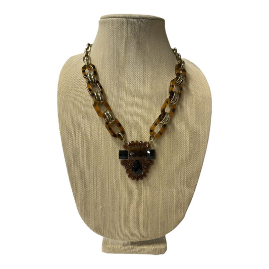 Necklace Pendant In Brown