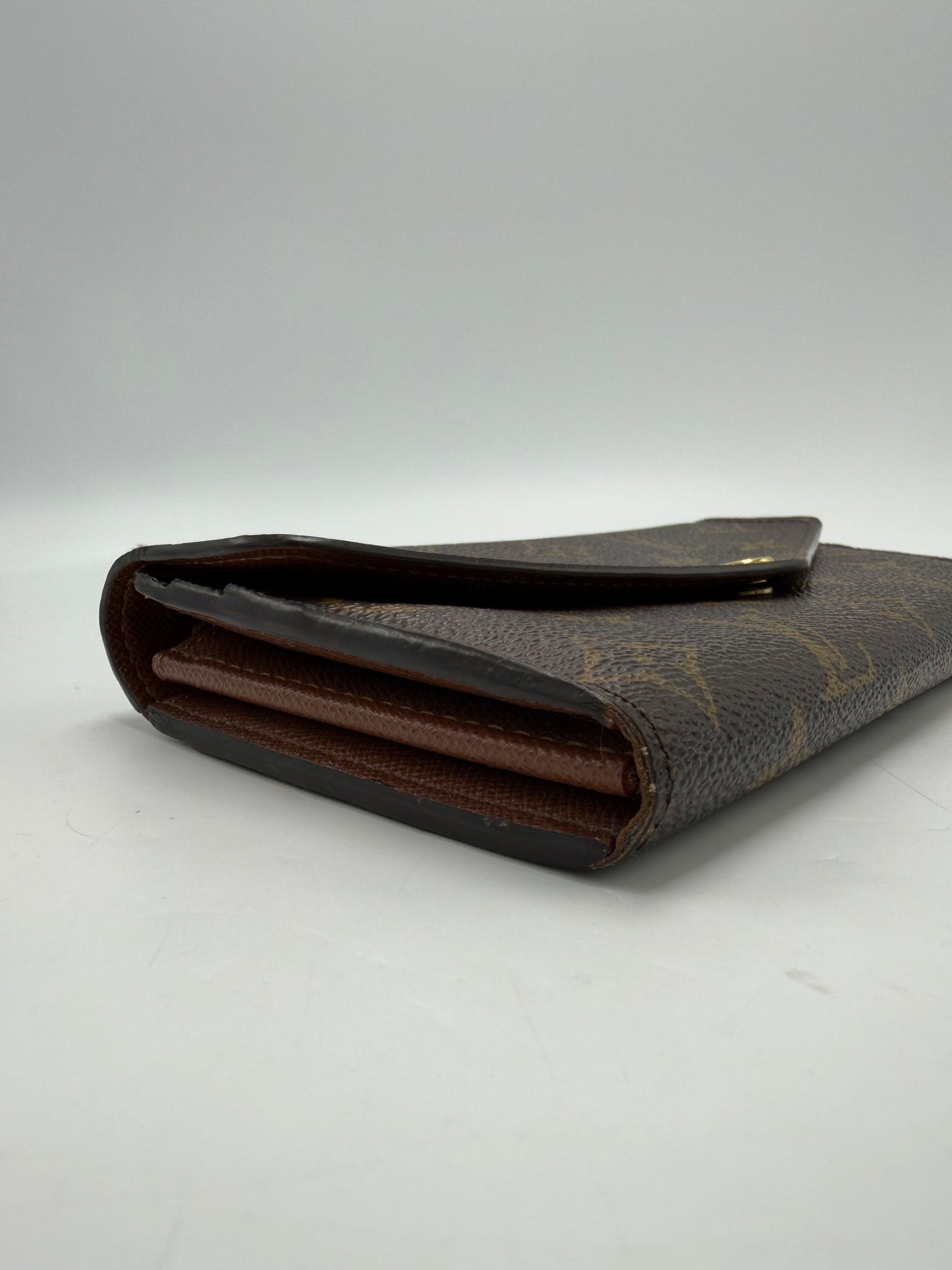 Louis Vuitton Monogram Sarah Luxury Wallet