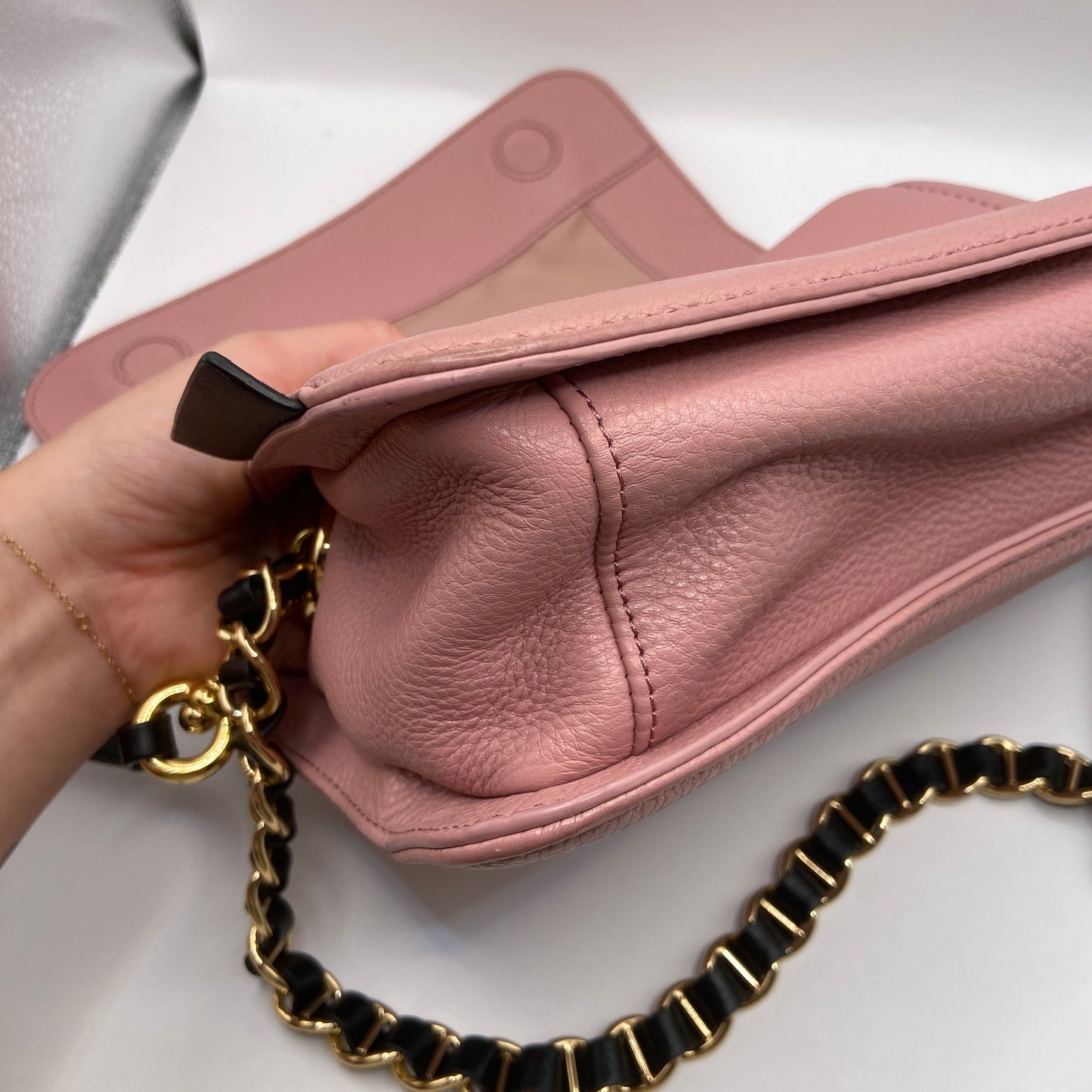 Crossbody Luxury Designer By Marc Jacobs, Size: Medium