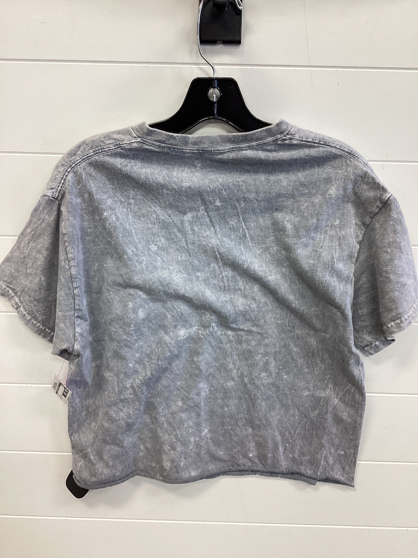 Top Ss By Clothes Mentor In Grey, Size:M