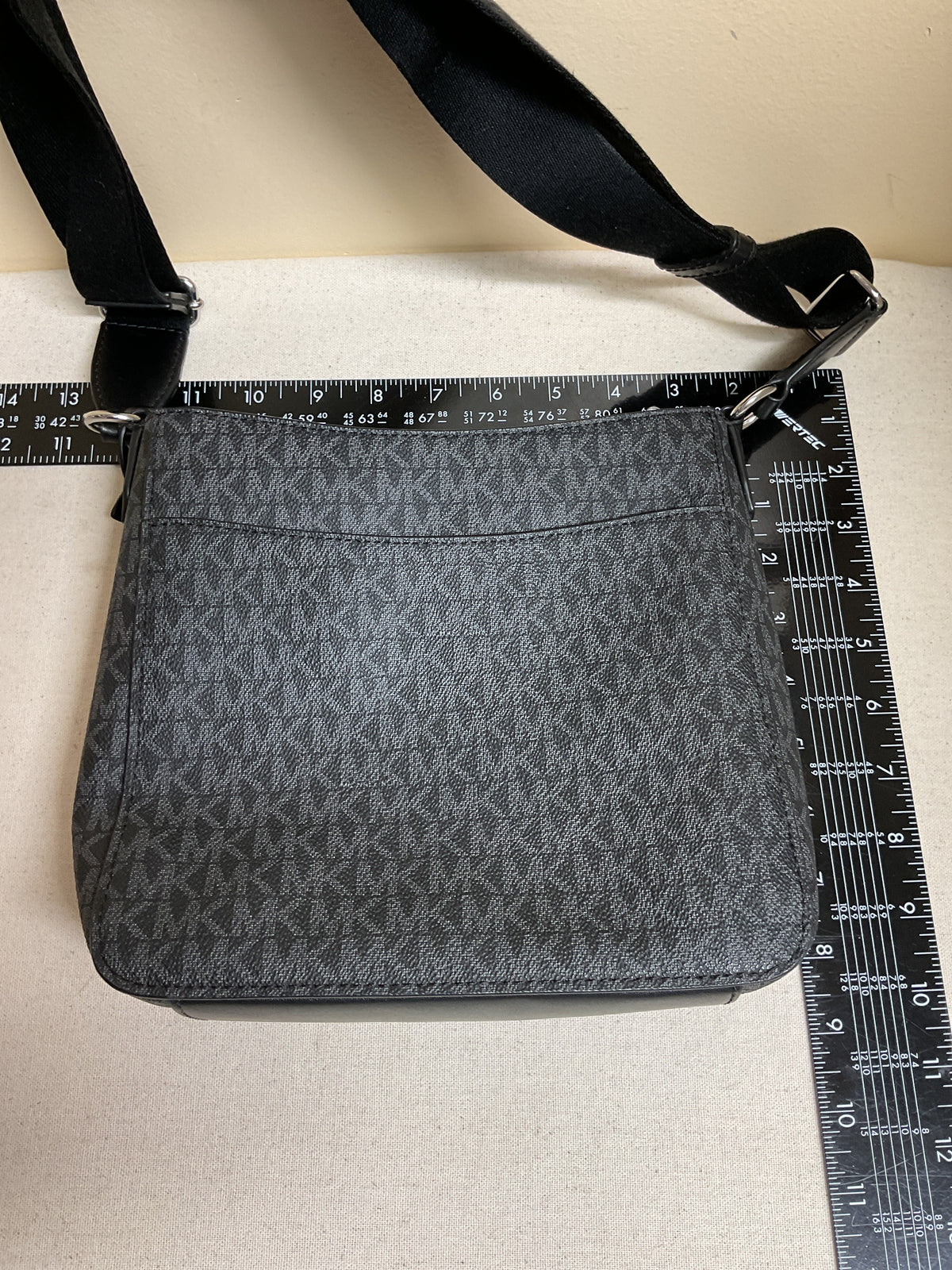 Crossbody Designer By Michael Kors In Black & Grey, Size:Medium