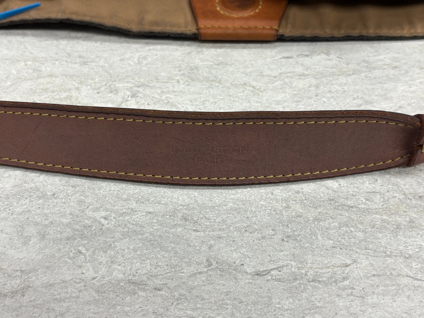 Handbag Luxury Designer By Louis Vuitton, Size: Large