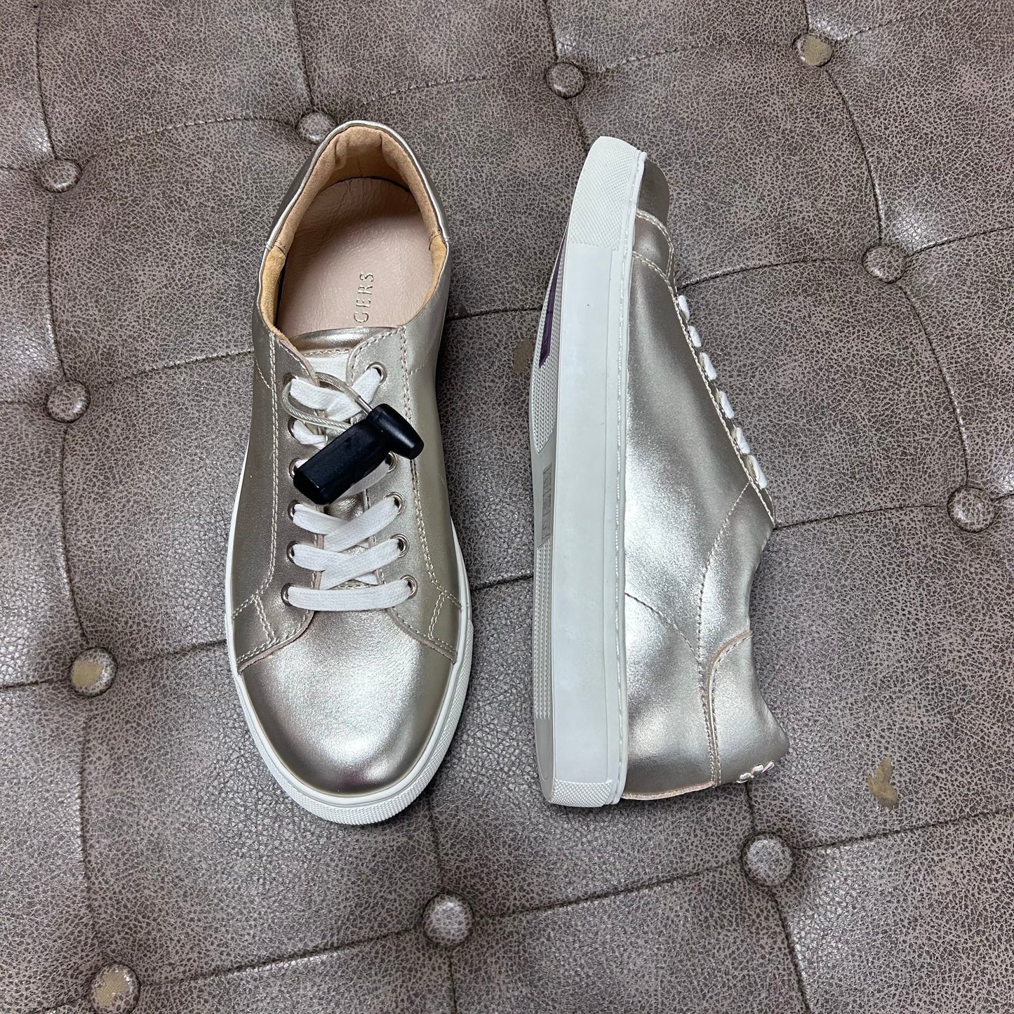 Shoes Sneakers By Jack Rogers In Gold, Size:9.5