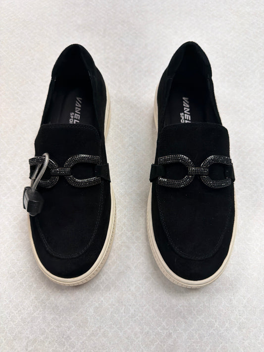 Shoes Flats By Vaneli In Black, Size:6.5