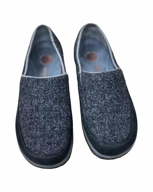 Shoes Flats By Chacos In Grey, Size:7.5
