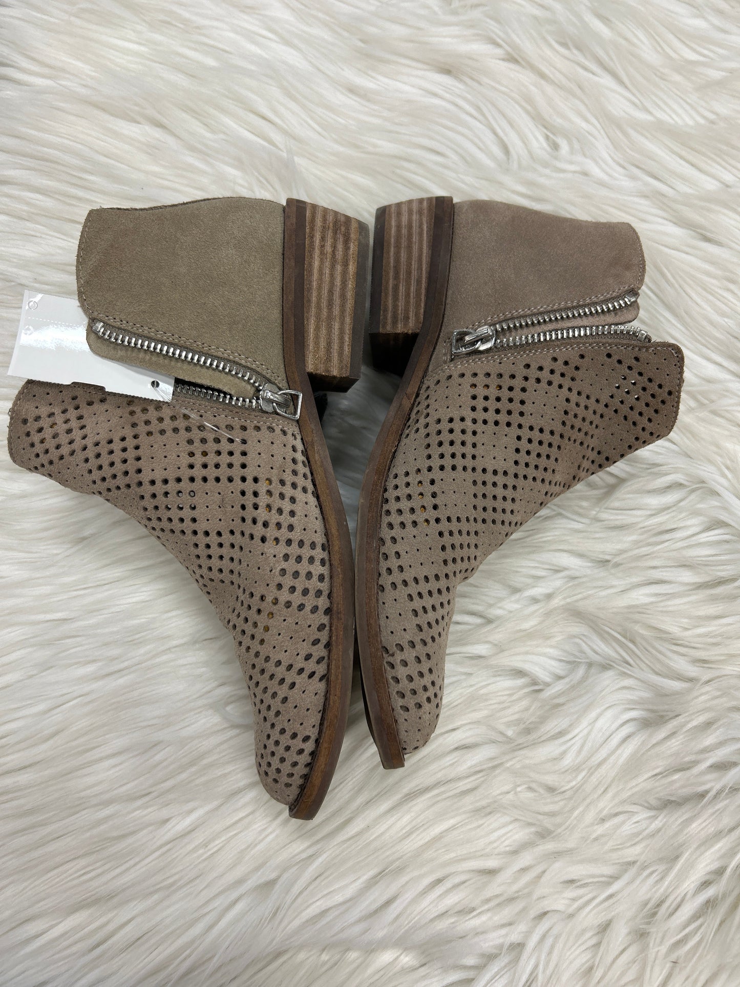 Boots Ankle Flats By Dolce Vita In Tan, Size:7