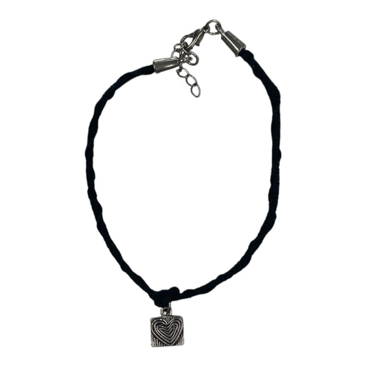 Bracelet Charm By    Clothes Mentor In Black
