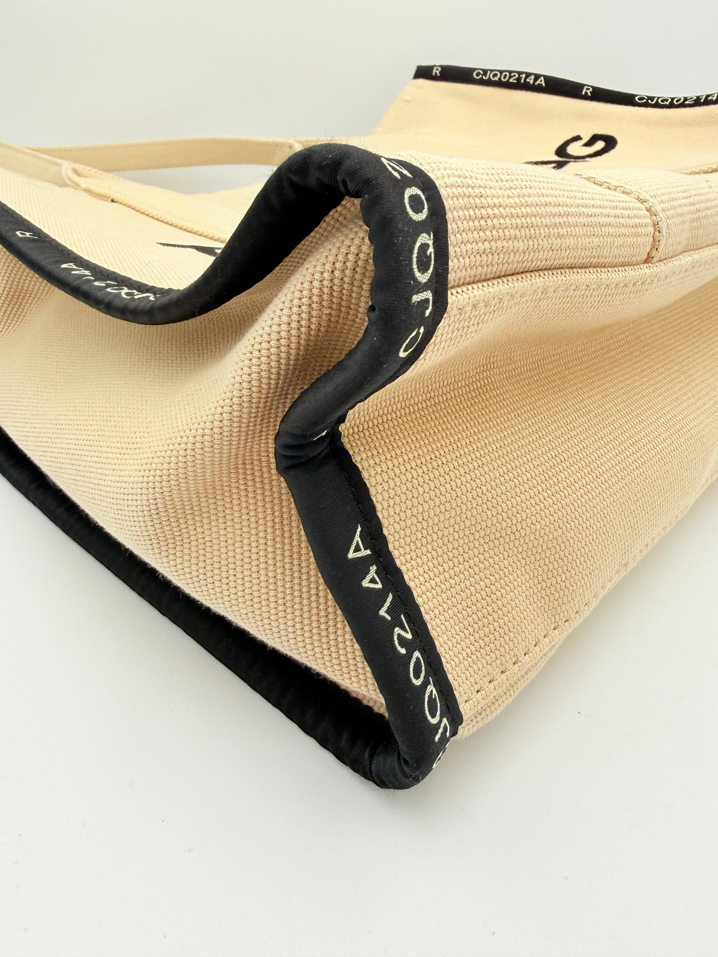 Tote Luxury Designer By Marc Jacobs, Size: Large