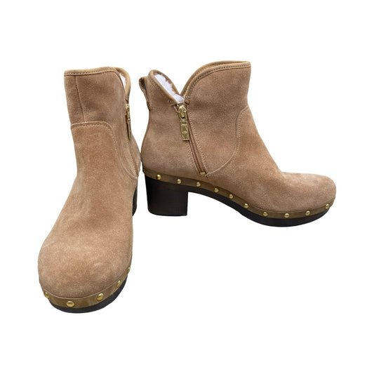 Boots Designer By Ugg In Brown, Size:9