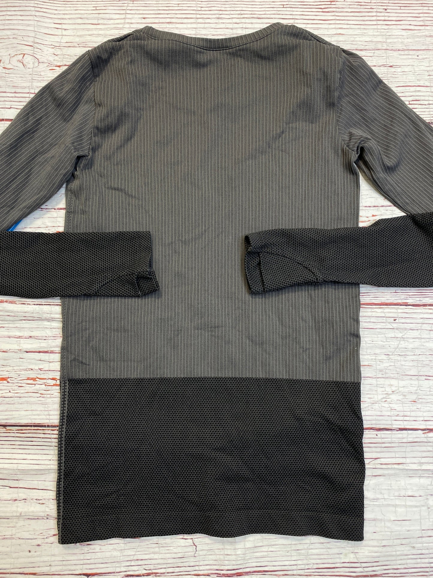 Athletic Top Long Sleeve Collar By Athleta  Size: S