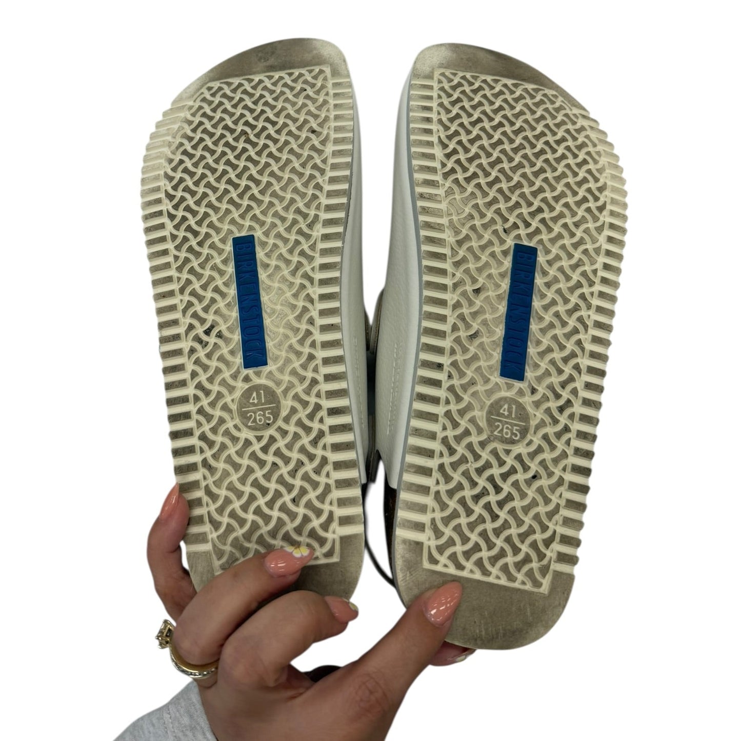 Shoes Flats By Birkenstock In White, Size:10.5