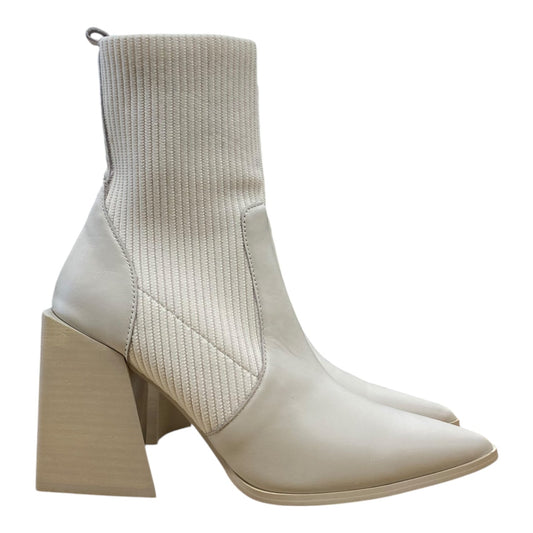 Boots Ankle Heels By Steve Madden In Cream, Size:9