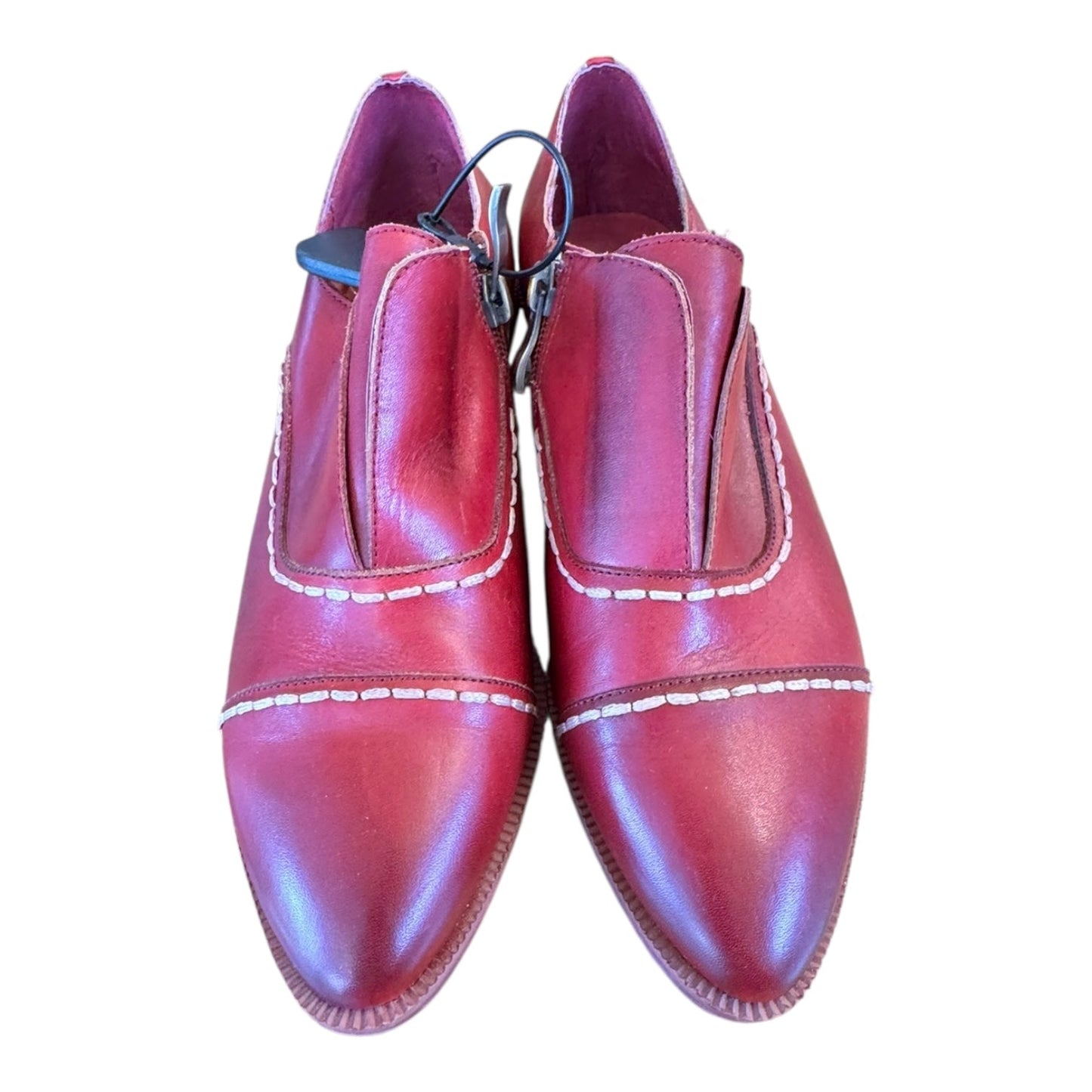 Shoes Flats By ANTELOPE In Red, Size:6.5