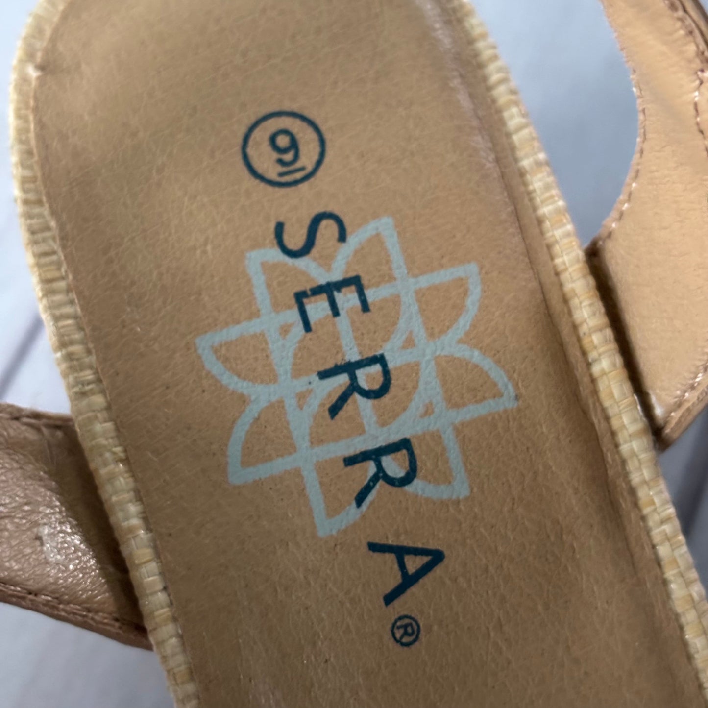 Sandals Heels Wedge By Serra In Tan, Size: 9