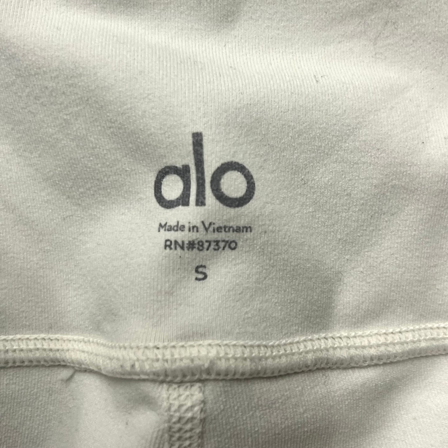 Athletic Shorts By Alo In White, Size: S