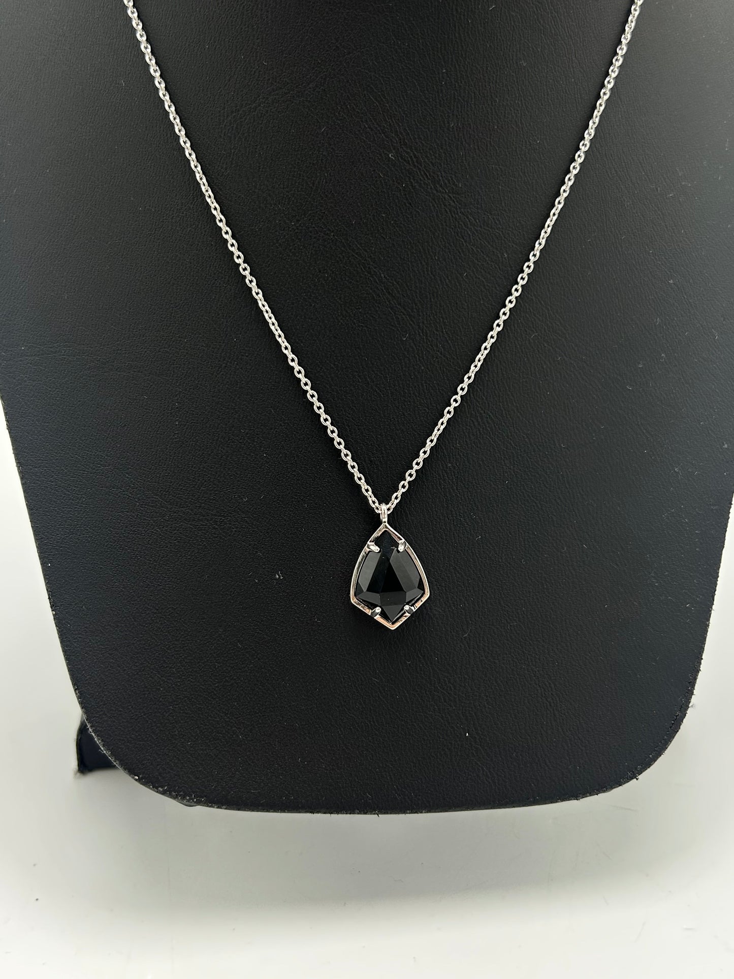 Necklace Designer By Kendra Scott