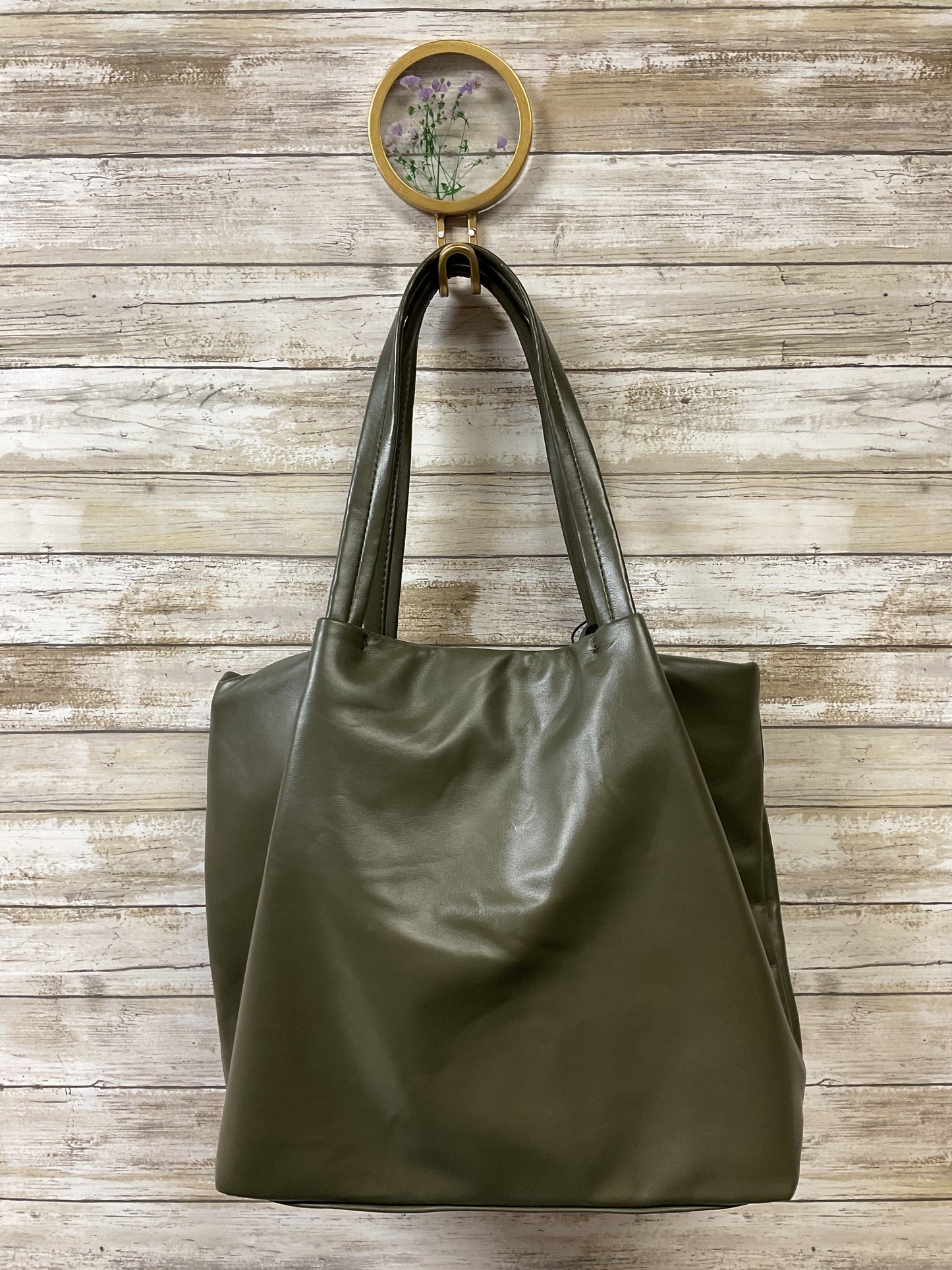 Handbag Designer By Neiman Marcus In Green, Size:Medium