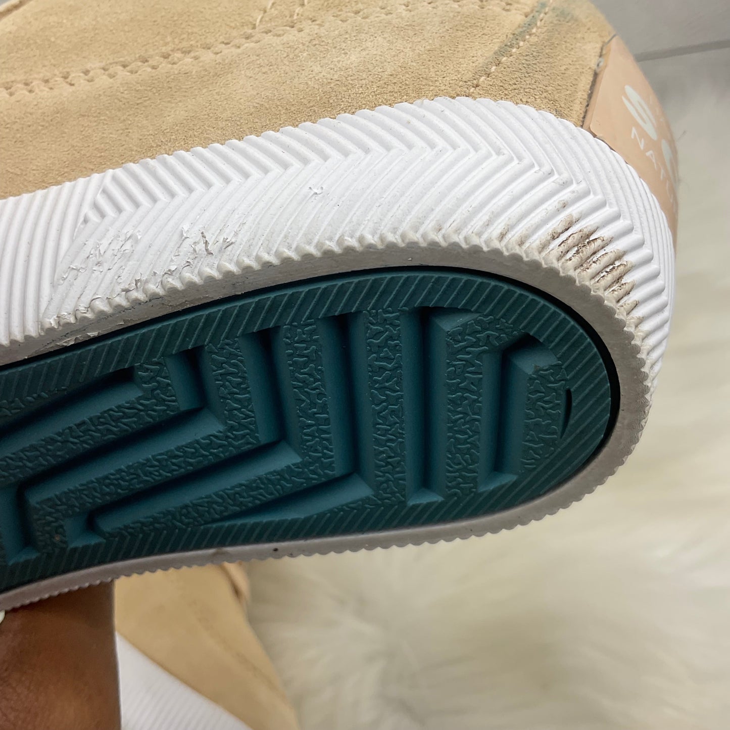 Boots Hiking By Sorel In Tan, Size: 6