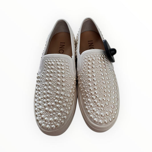 Shoes Flats By Inc In White, Size:5.5