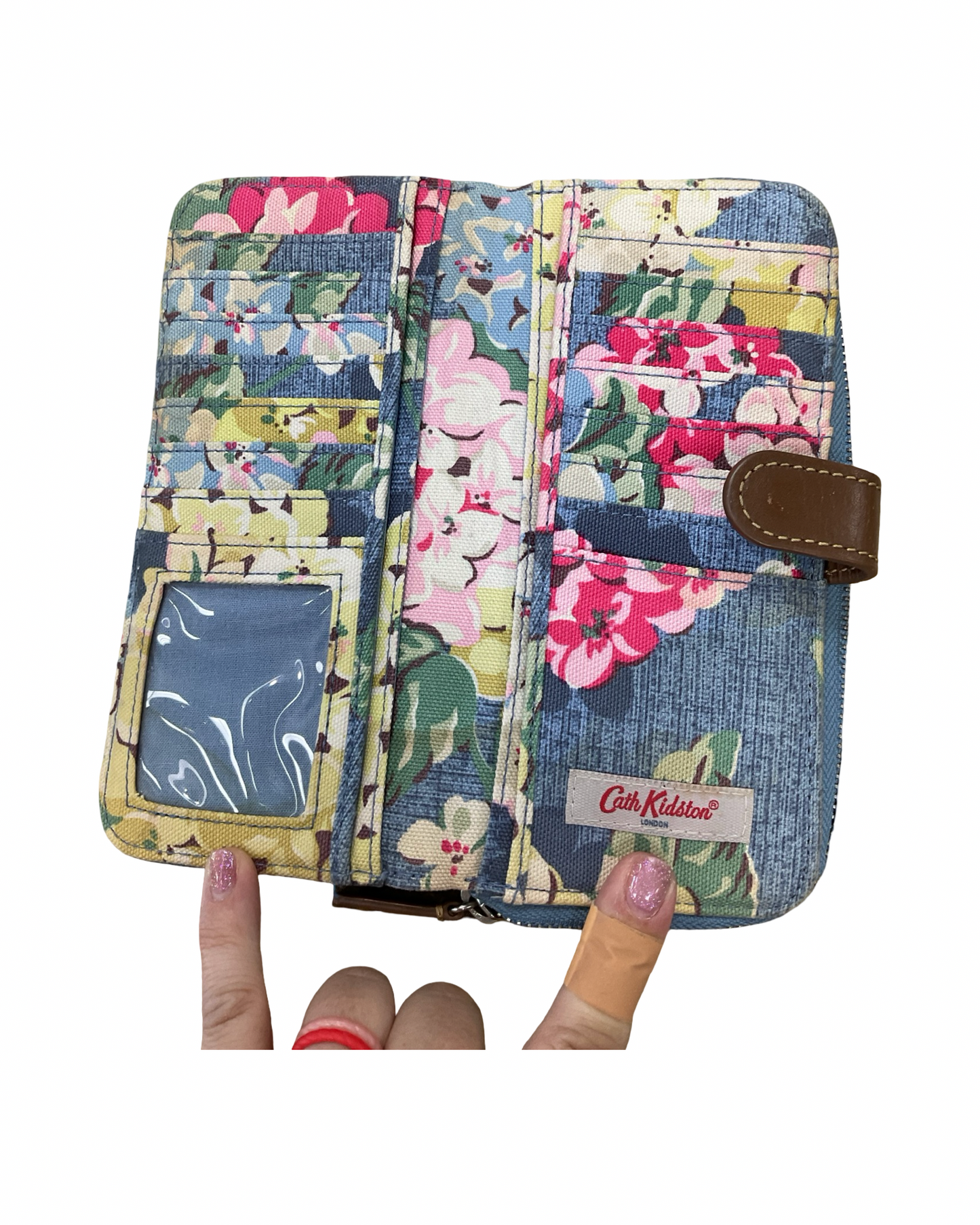 Wallet By Clothes Mentor In Floral Print, Size:Medium