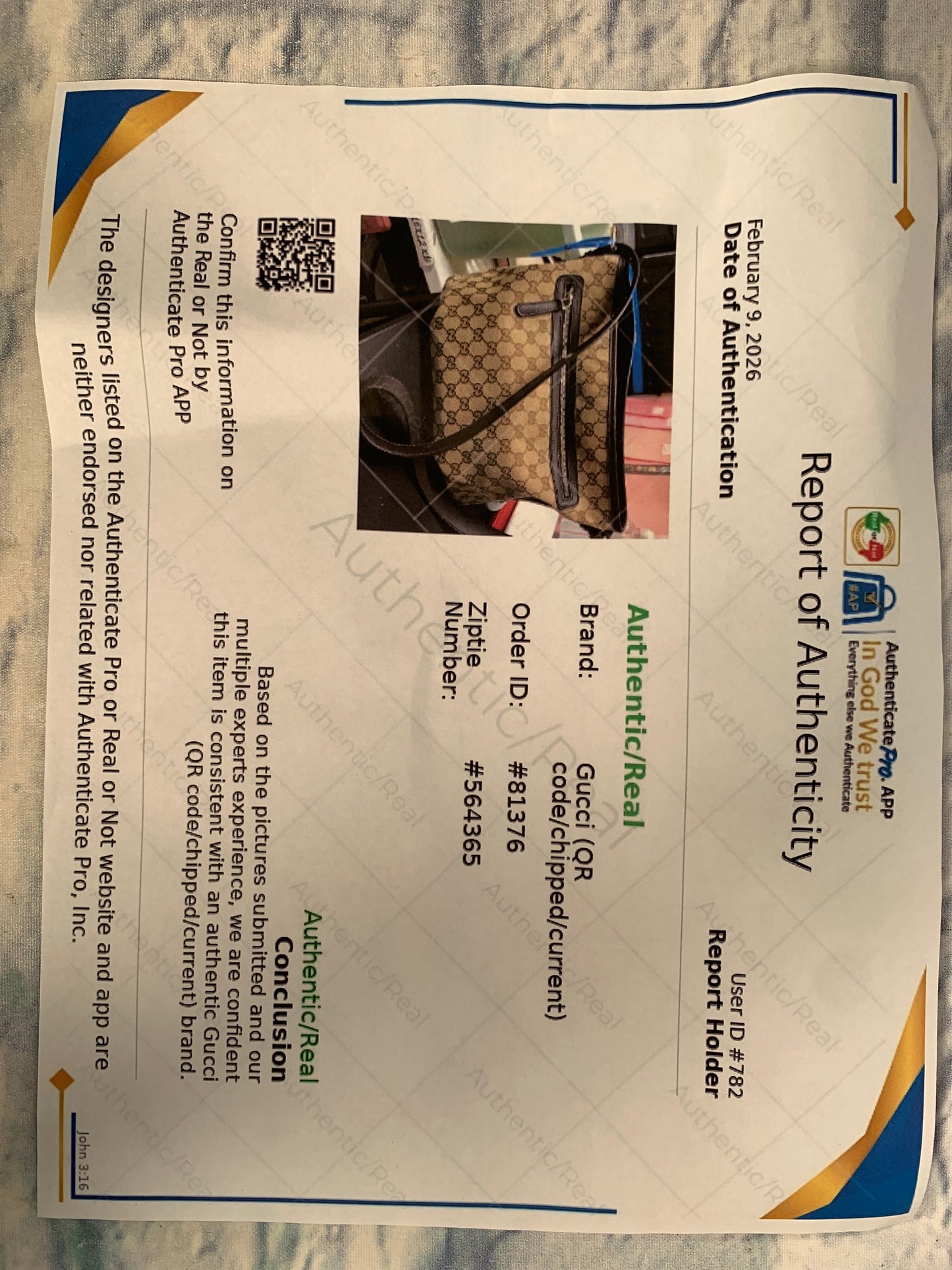 Handbag Luxury Designer By Gucci, Size: Medium