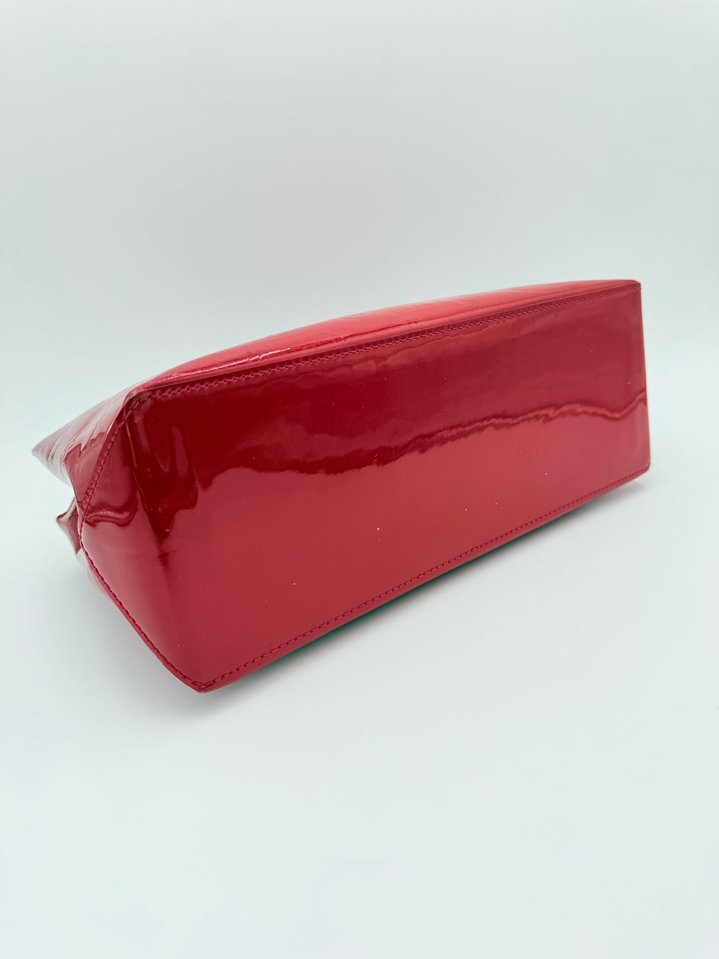 Handbag Luxury Designer By Louis Vuitton, Size: Small
