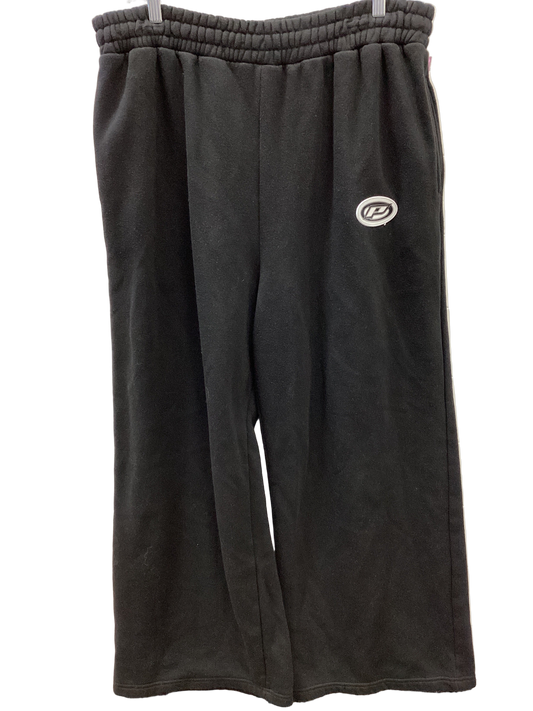 Athletic Pants By Pretty Little Thing In Black, Size:Xl