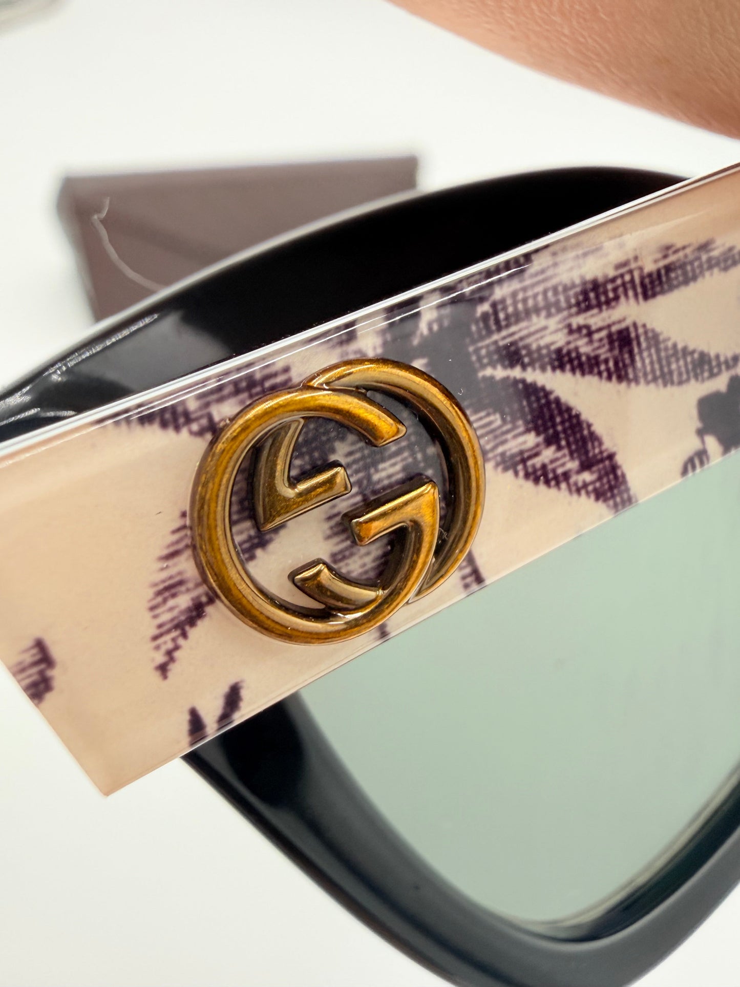 Sunglasses Luxury Designer By Gucci In Floral Print, Size: