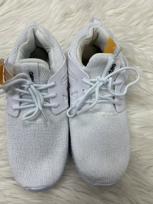 Shoes Athletic By Cmc In White, Size:5