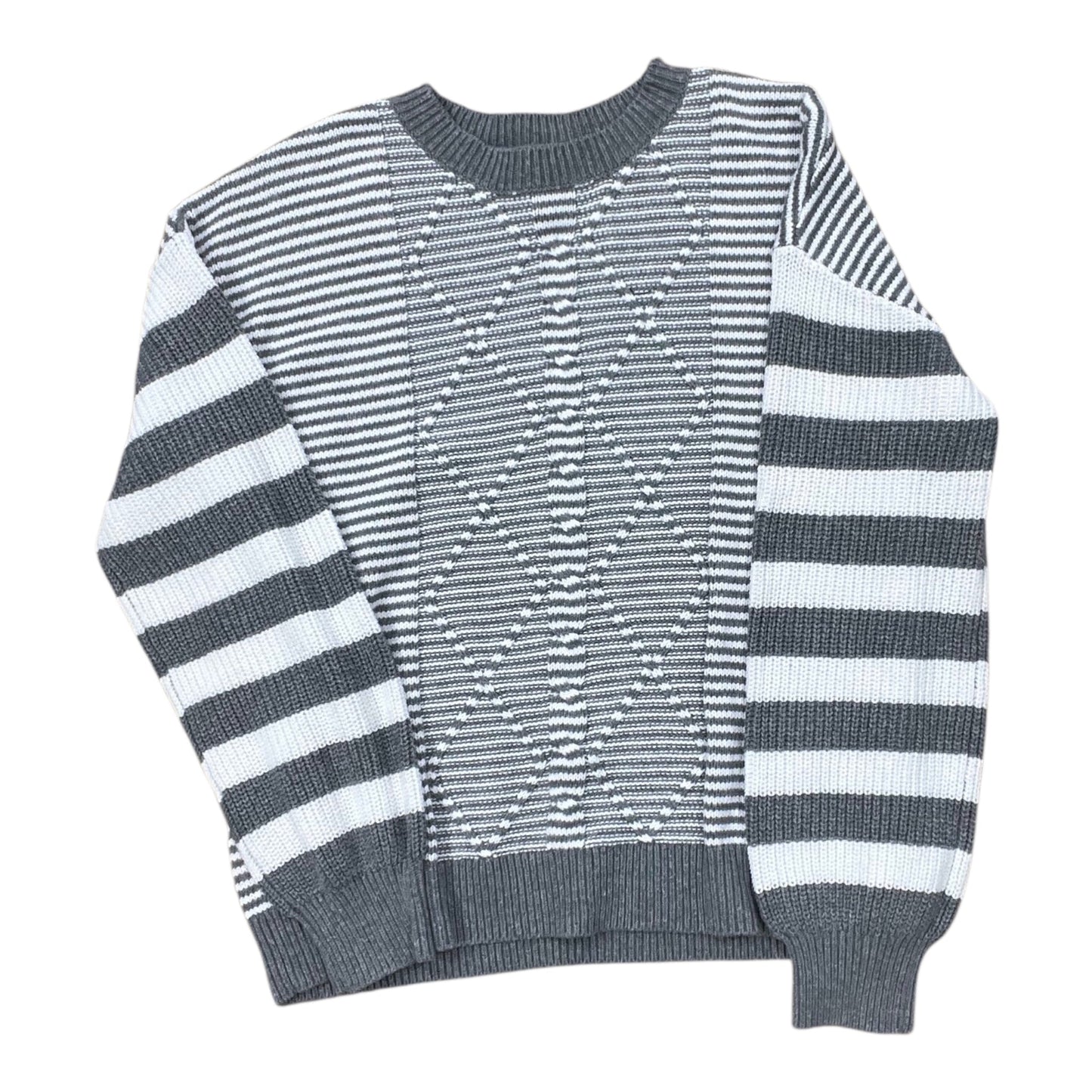 Sweater By Clothes Mentor In Grey & White, Size:M