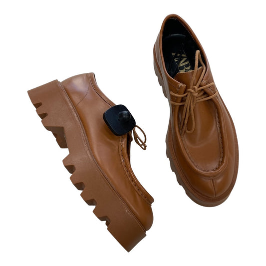 Shoes Flats By Zara In Brown, Size:6.5