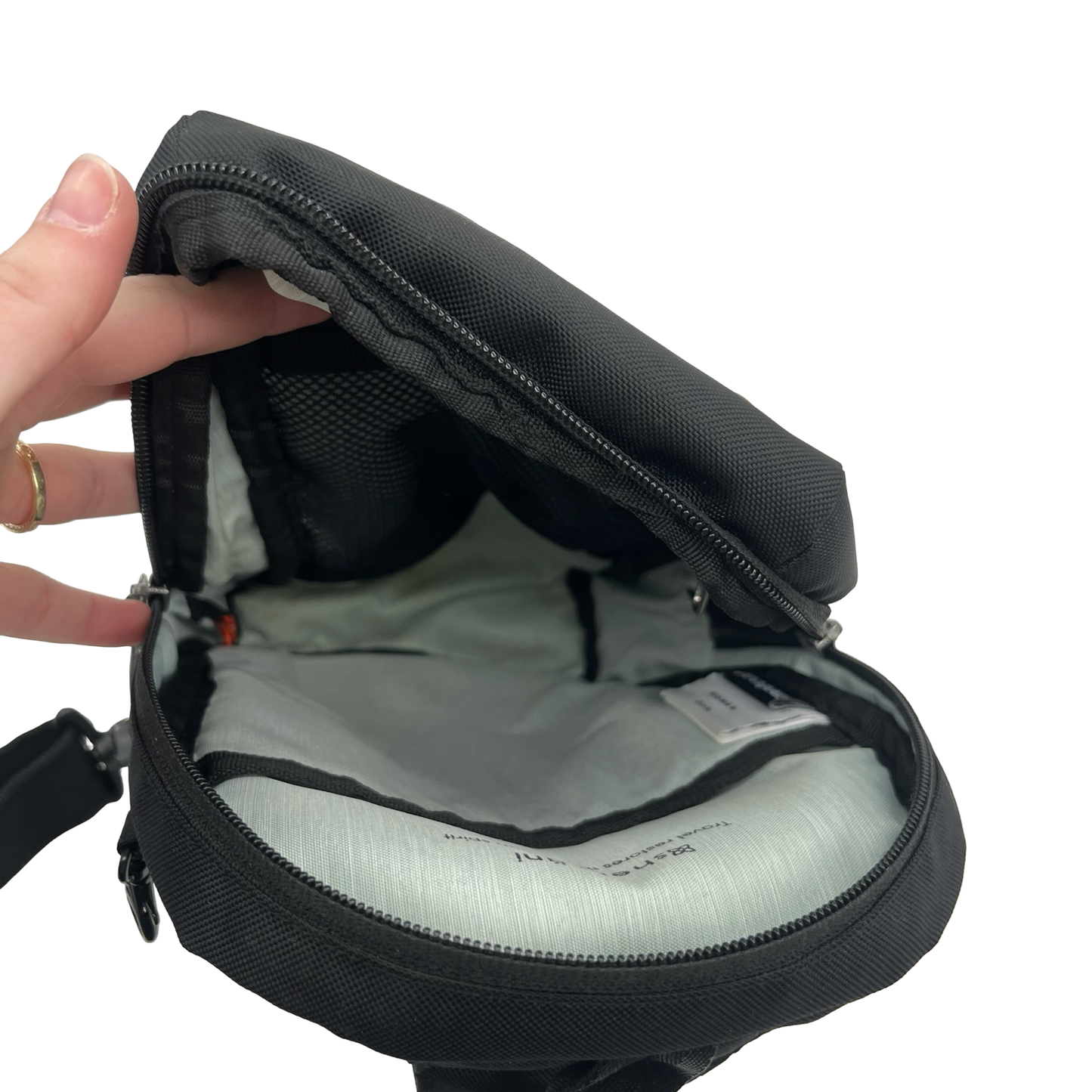 Crossbody By Sherpani In Black, Size:Small
