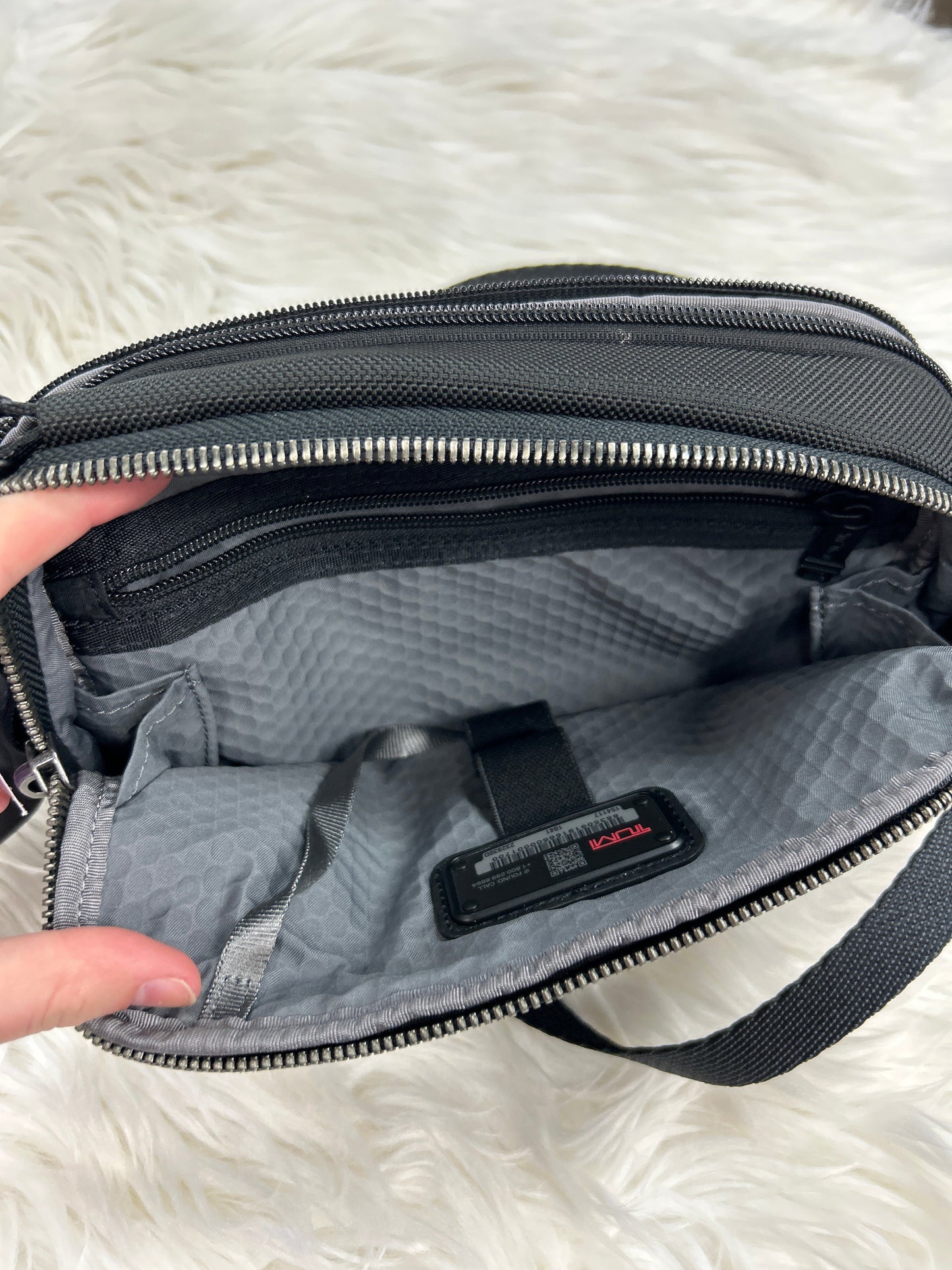 Crossbody Designer By Tumi In Black, Size:Small