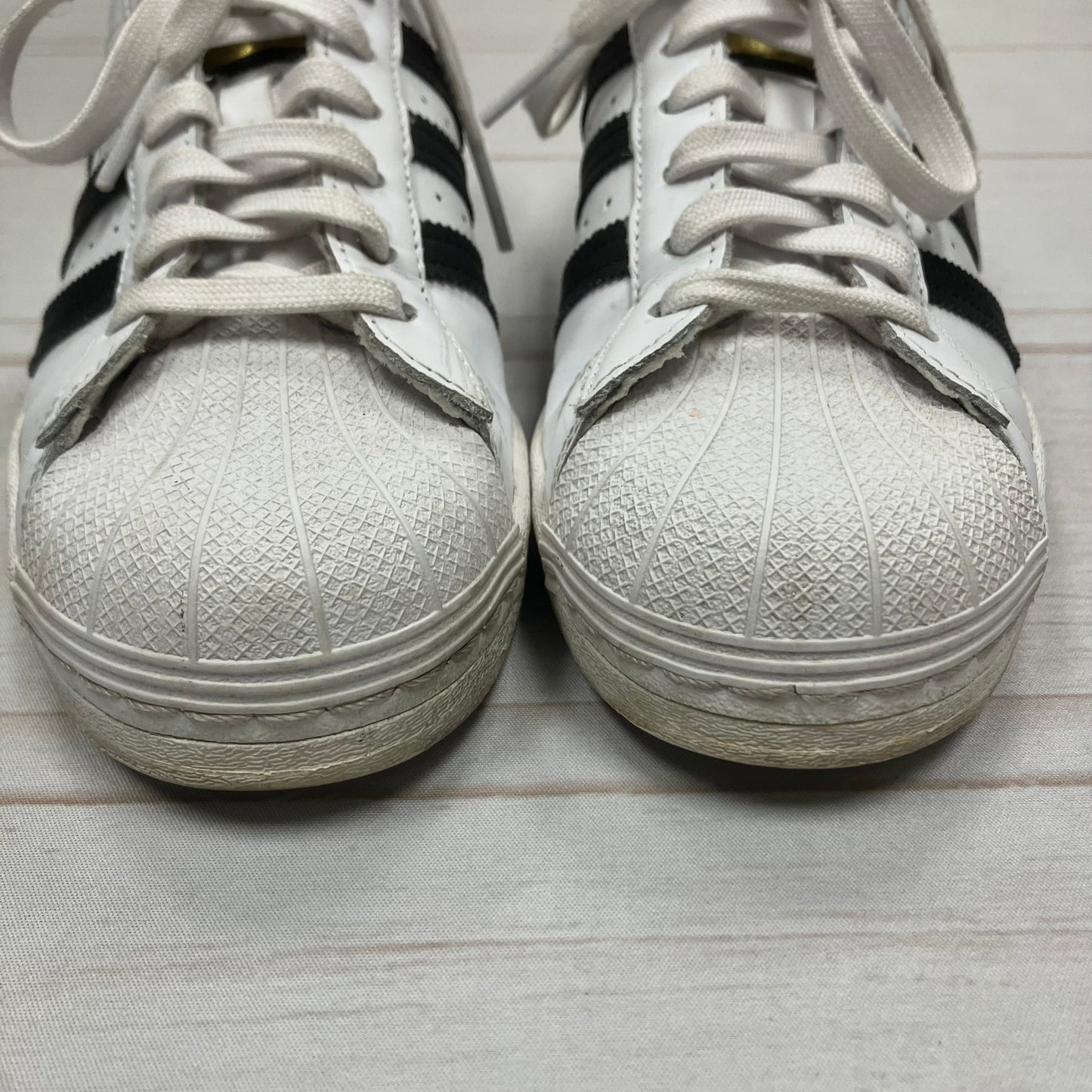 Shoes Sneakers By Adidas In Black & White, Size: 8.5