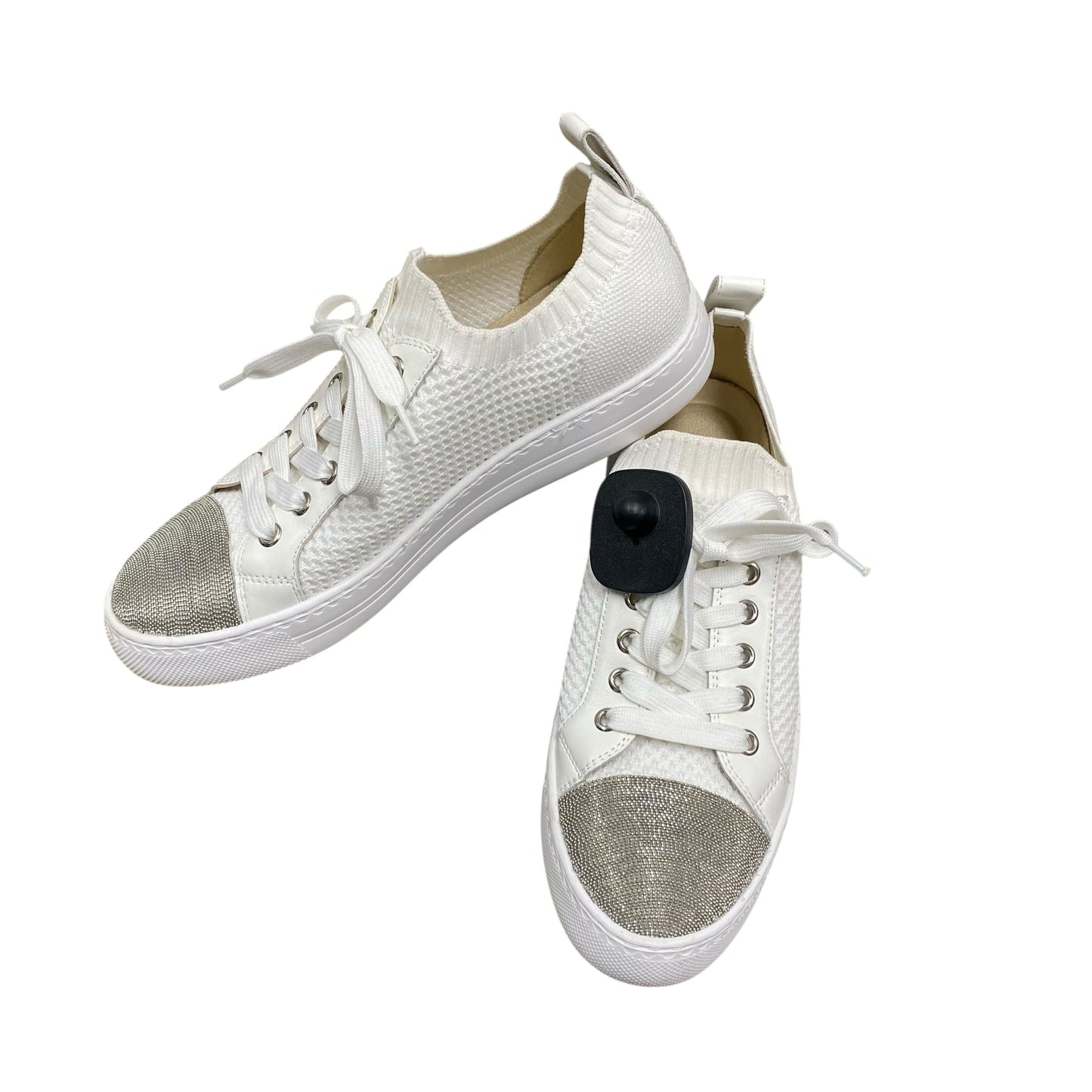 Shoes Sneakers By Vaneli In White, Size:8.5