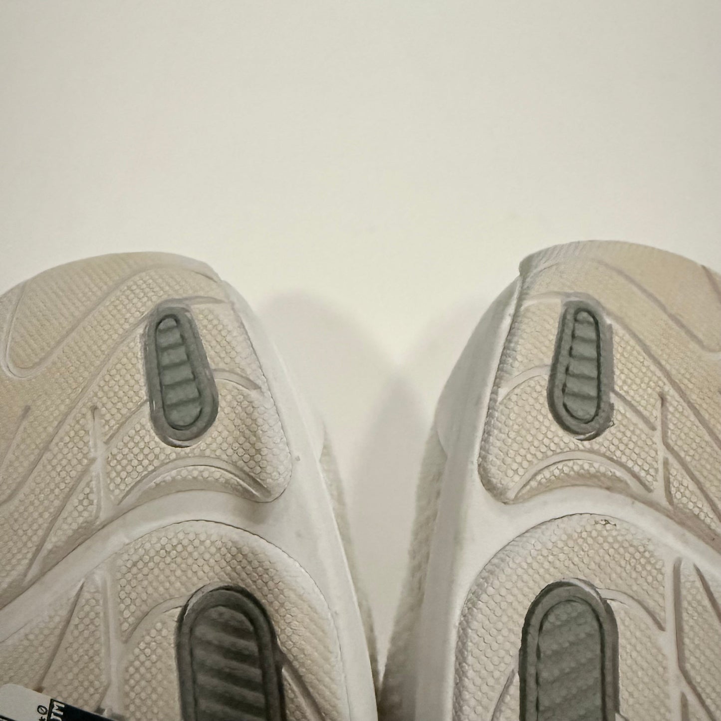 Shoes Athletic By Lululemon In White, Size: 10