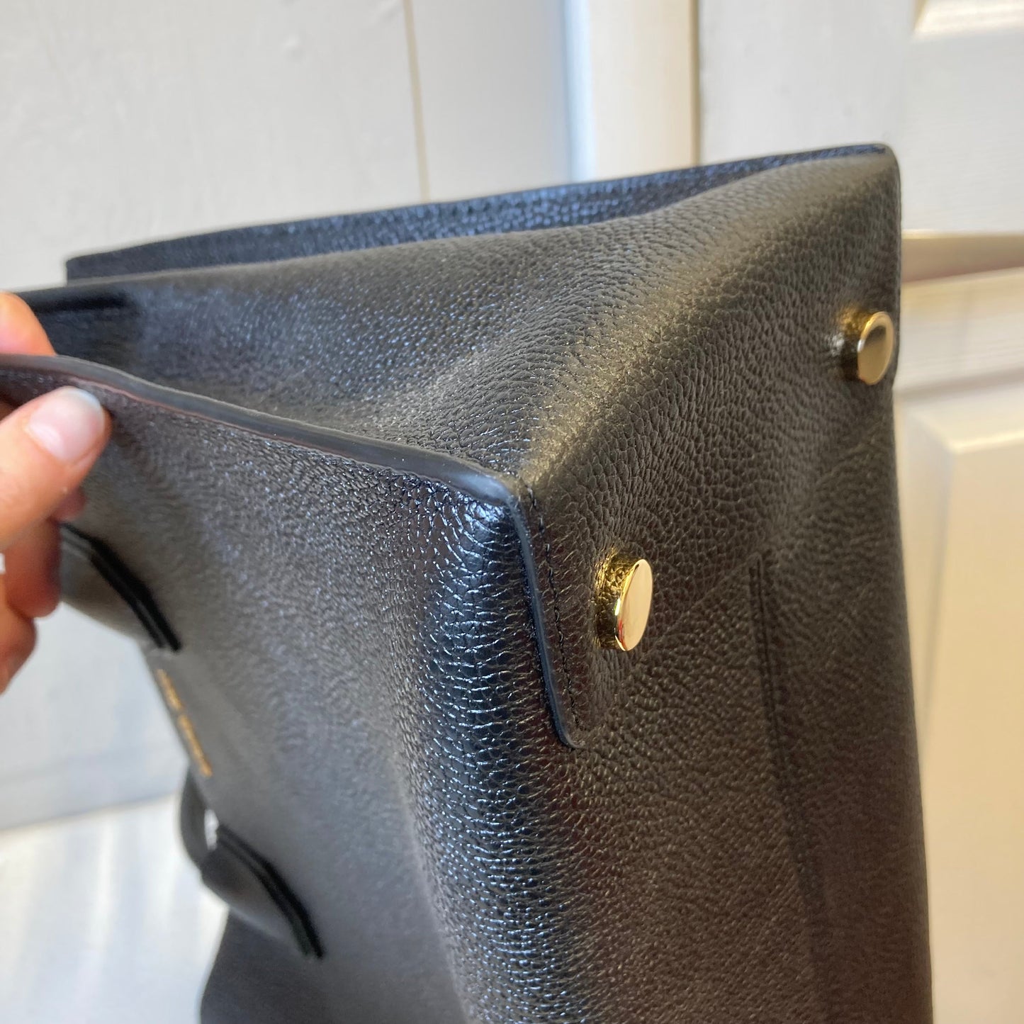 Handbag Designer By Michael Kors In Black, Size:Medium