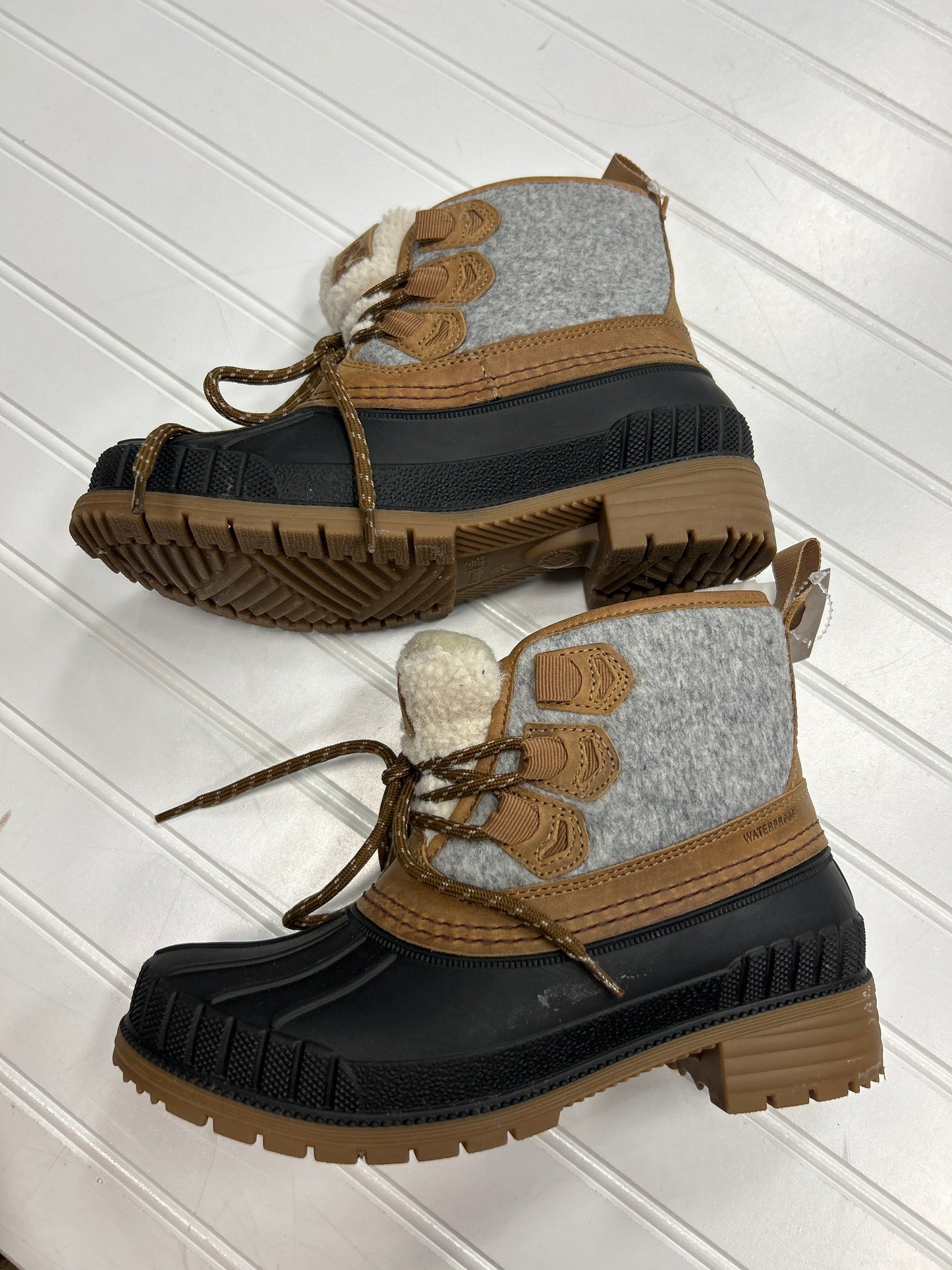 Boots Snow By Kamik In Grey, Size:6