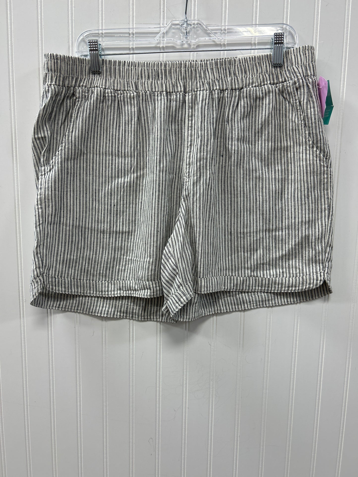 Shorts By Maurices In Cream, Size:14