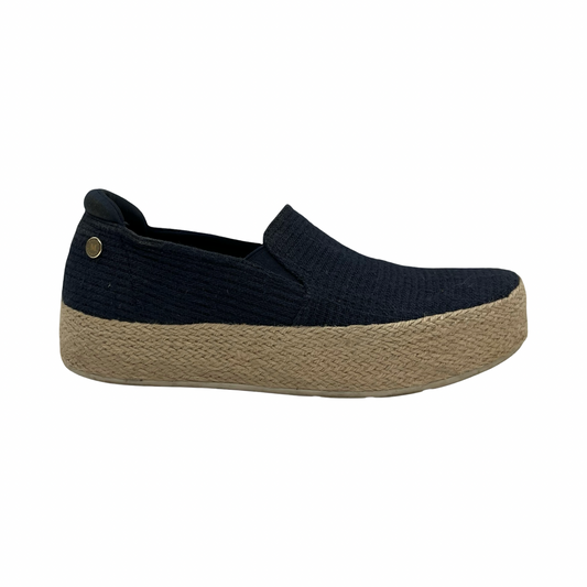 Shoes Flats By Skechers In Navy, Size:9