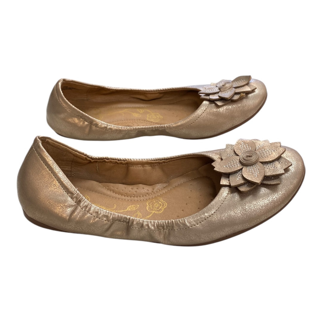 Shoes Flats By Mootsies Tootsies In Gold, Size:10