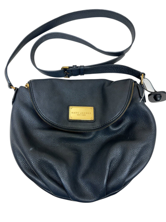 Crossbody Luxury Designer By Marc Jacobs In Black & Gold, Size:Medium