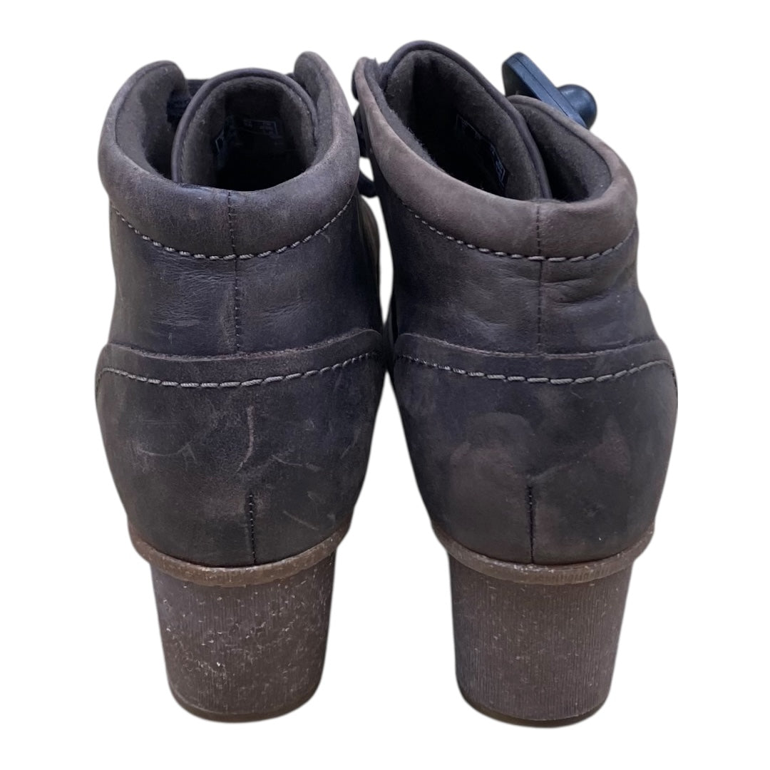 BOOTS ANKLE HEELS by CLARKS In BROWN, Size: 7.5
