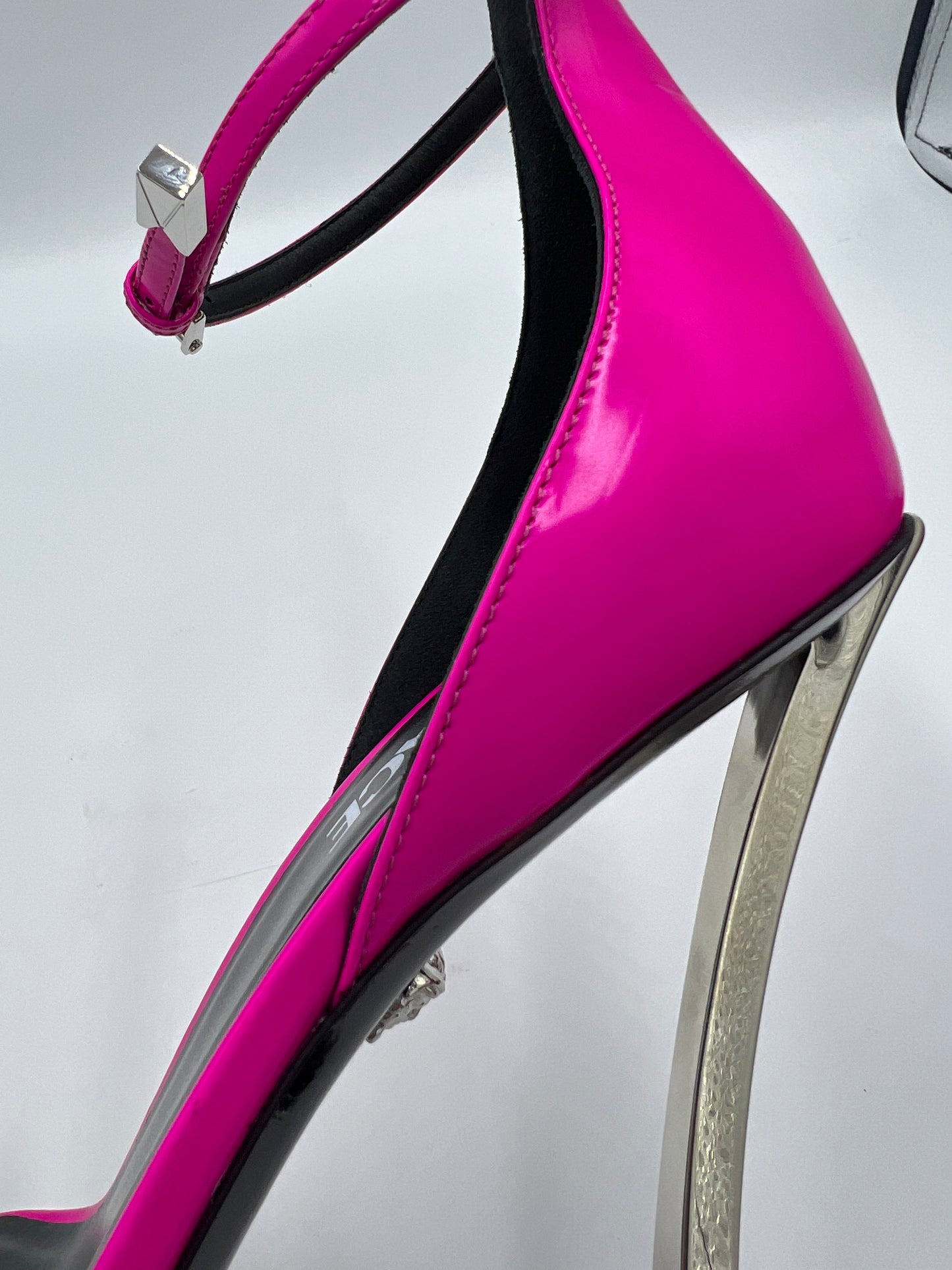 Versace Hot Pink Palladio Designer Heels, Size 8/38