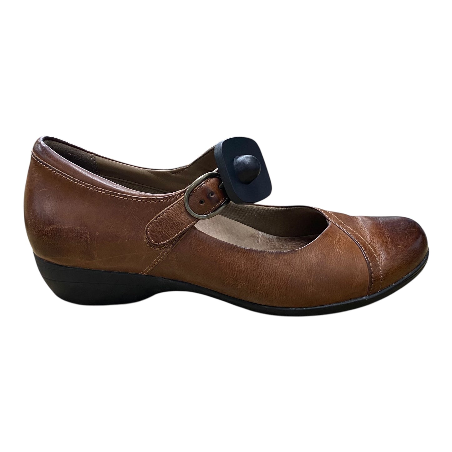 Shoes Flats By Dansko In Brown, Size:8.5