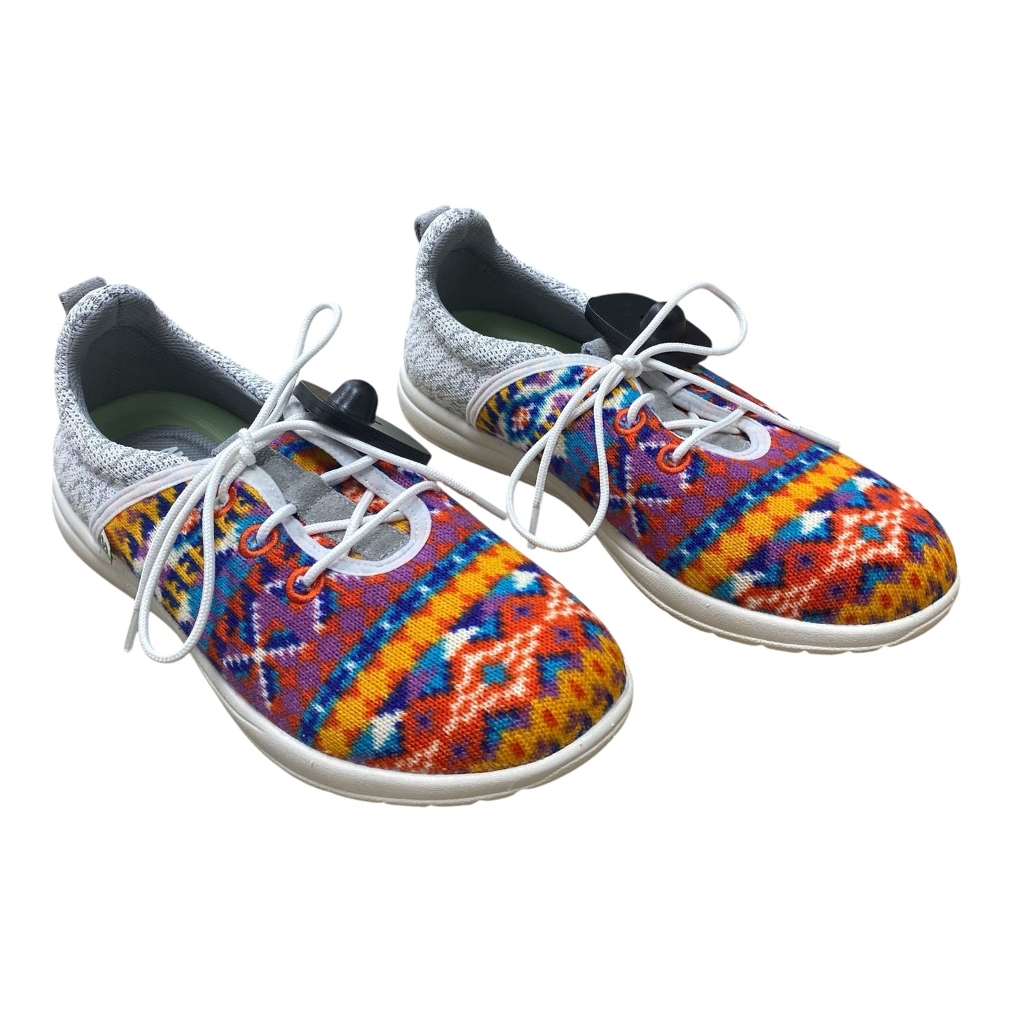 Shoes Sneakers By Minnetonka In Multi, Size:7