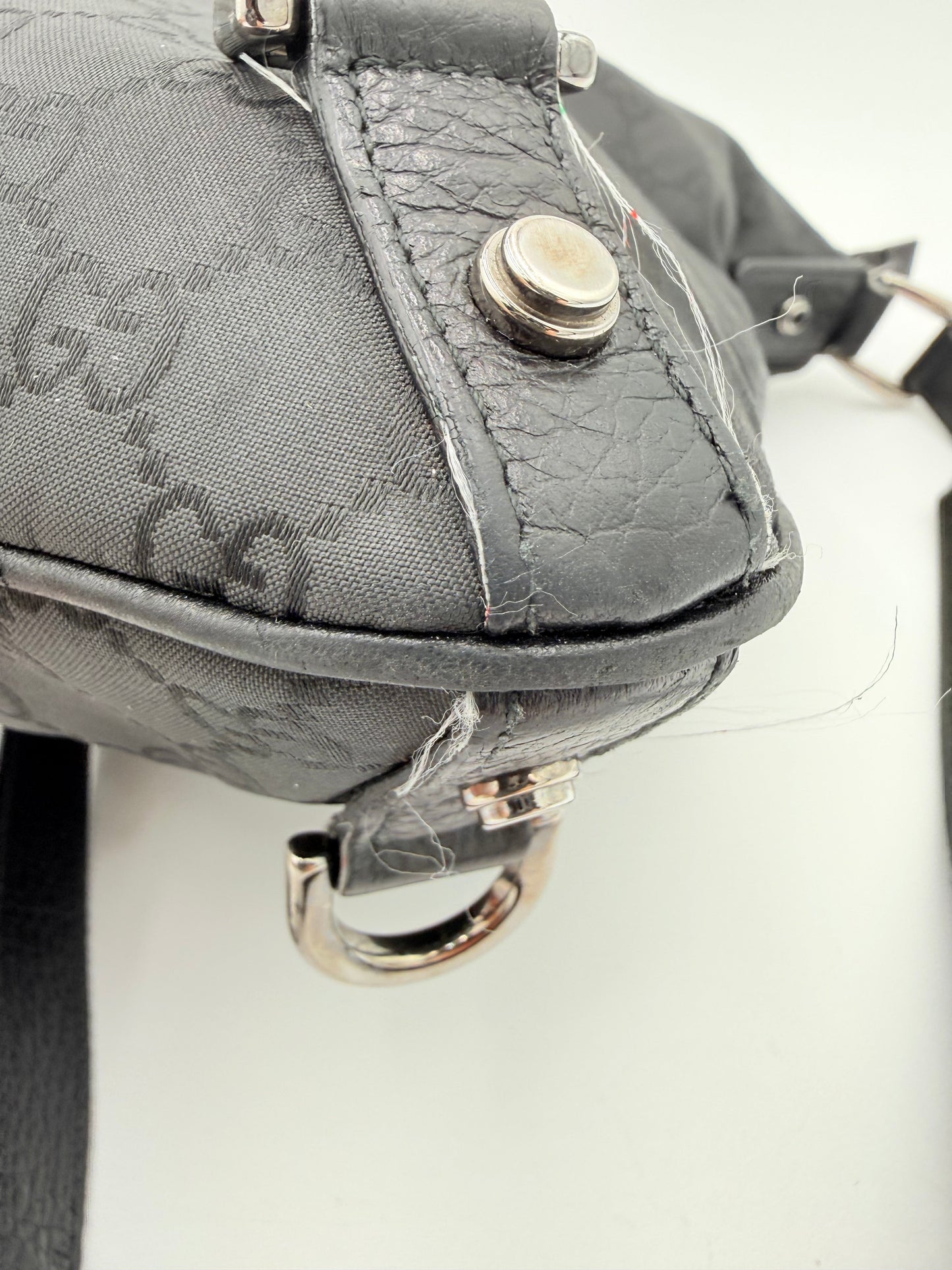Crossbody Luxury Designer By Gucci In Black, Size:Medium