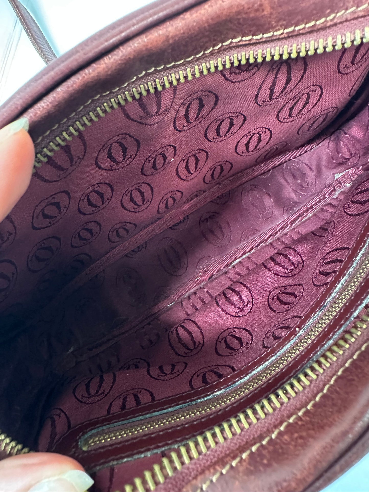 Crossbody By Cma In Maroon, Size:Medium