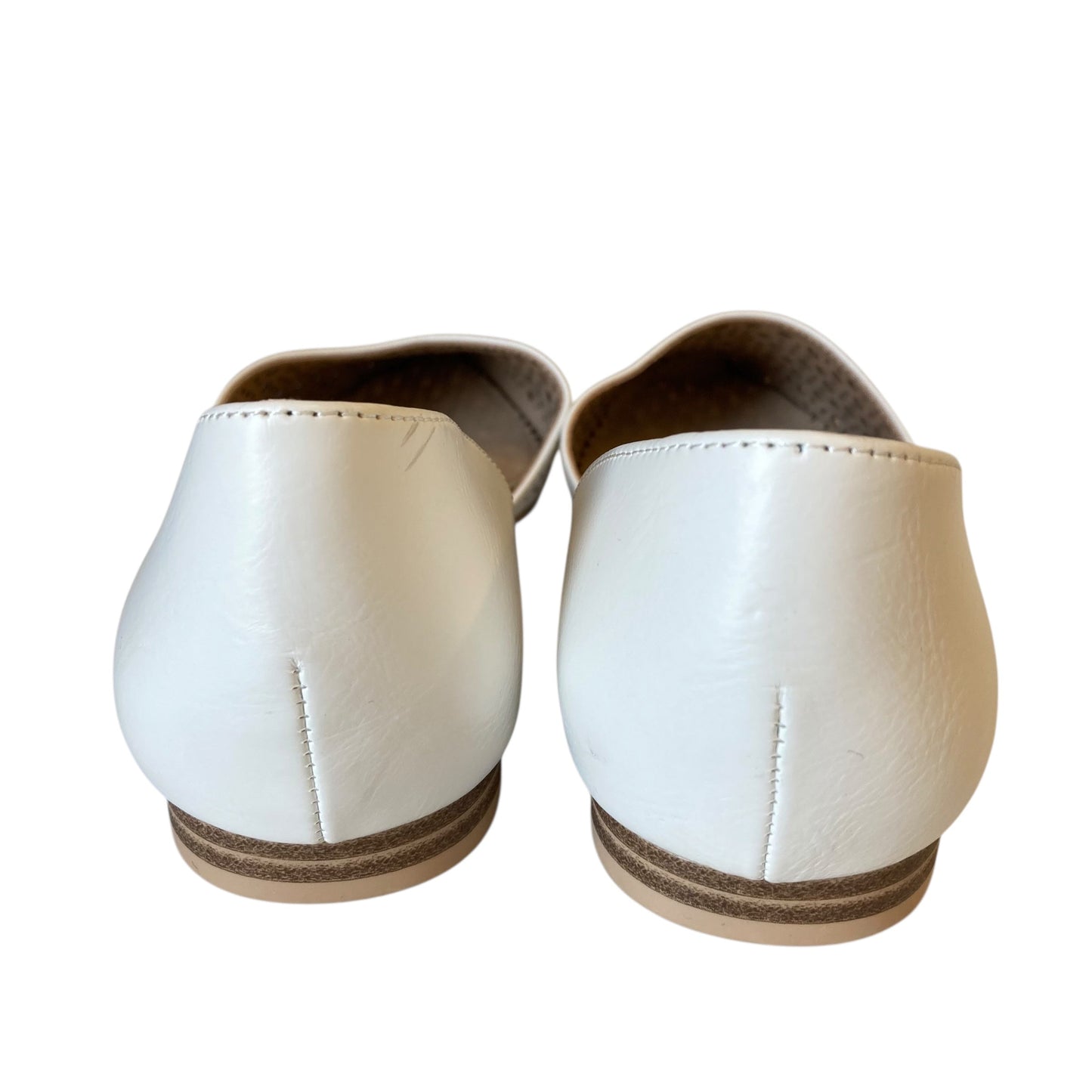 Shoes Flats By Isaac Mizrahi In White, Size:8